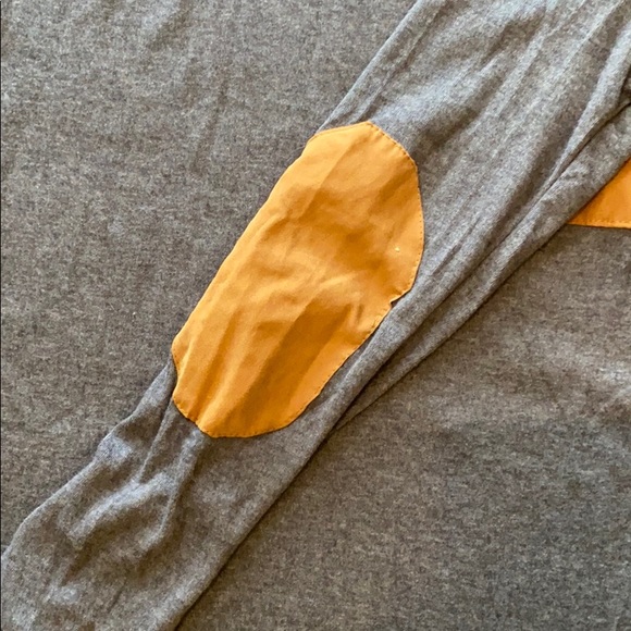 Tunic - Picture 2 of 3